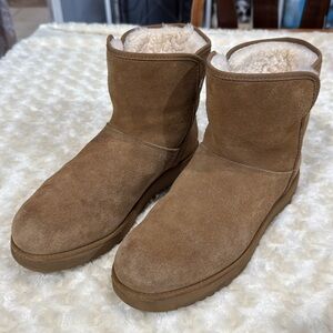 Cozy Tan Suede Women's Boots